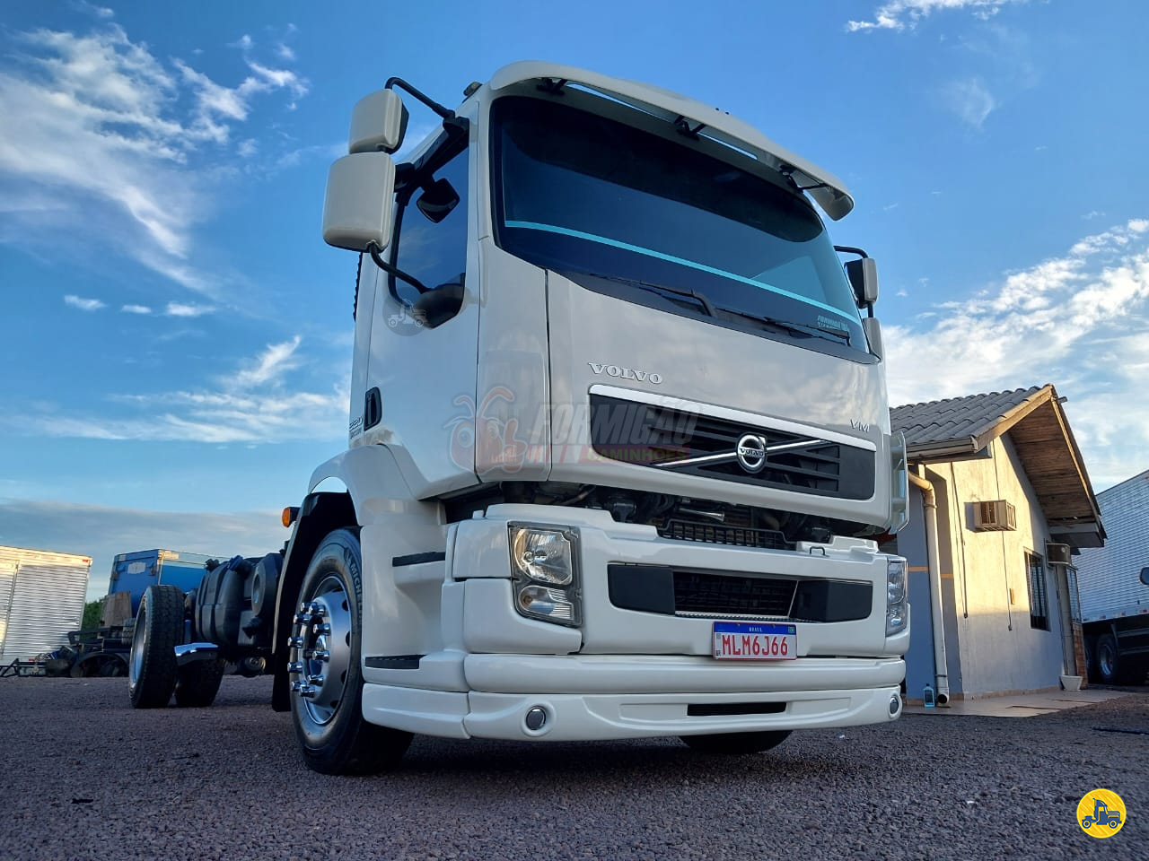 CAMINHAO VOLVO VOLVO VM 220 Chassis Toco 4x2 Formigão Caminhões CASCAVEL PARANÁ PR